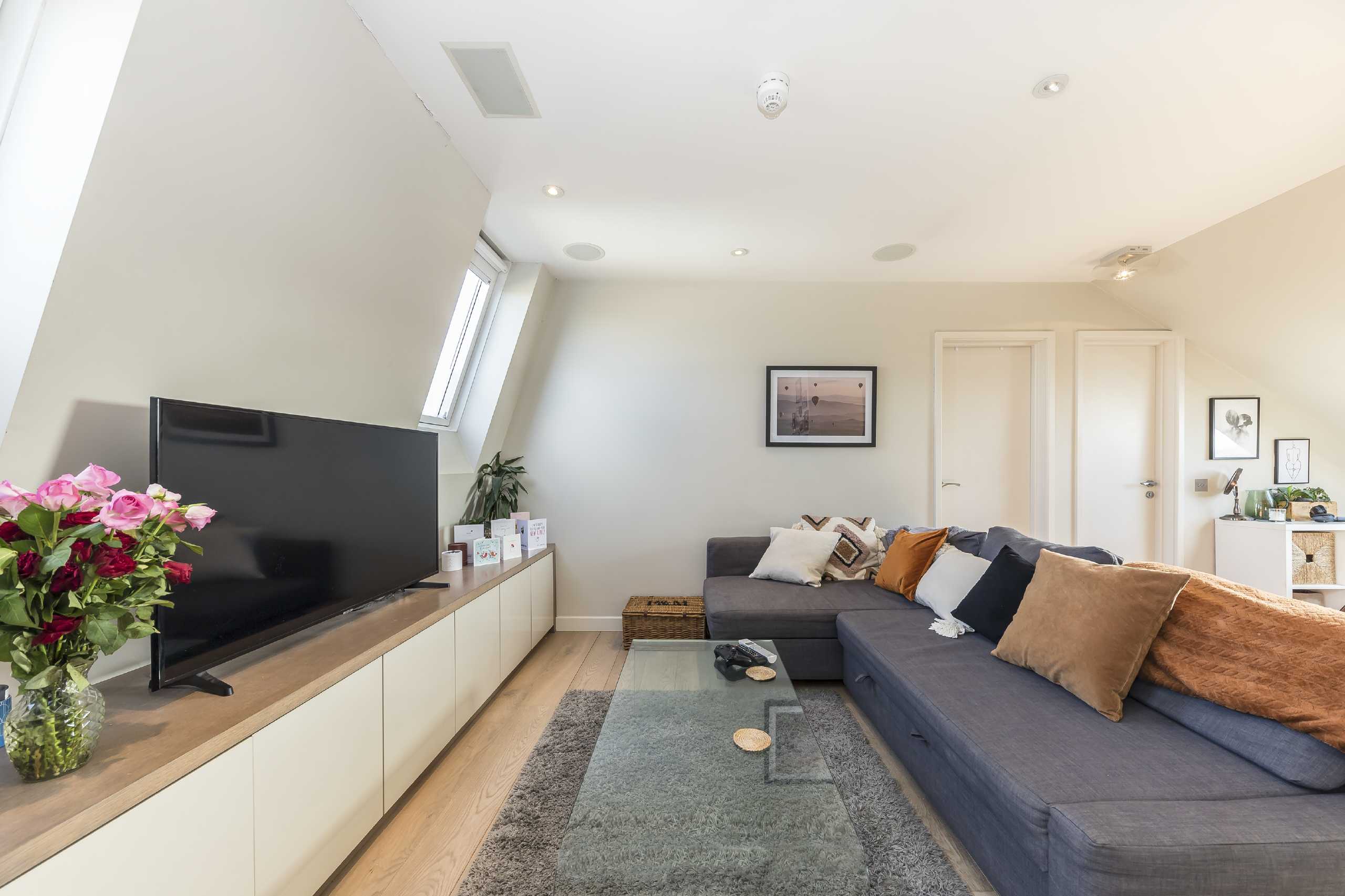 Flat Cecil Road in Greater London
