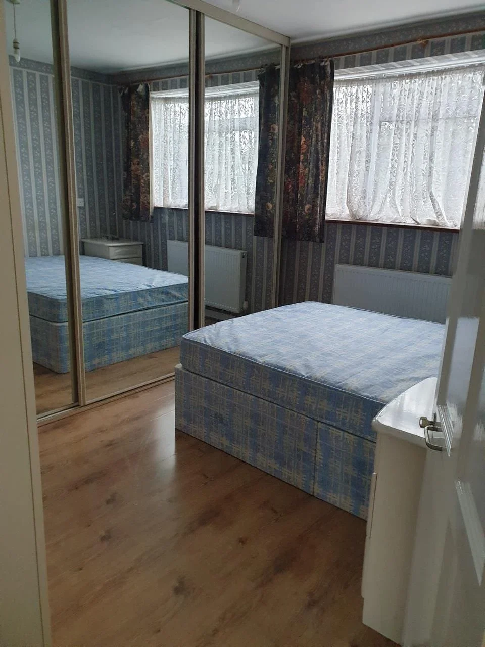 Room Brookdene Road in Greater London