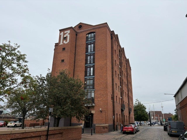 Flat Kingston Street in Hull