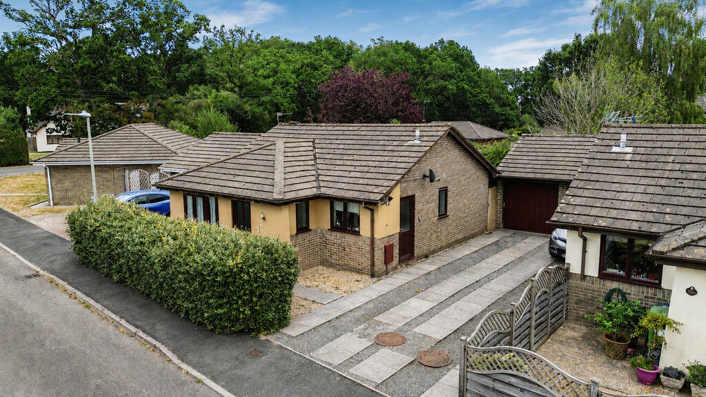 House Shapley Way in Ilsington