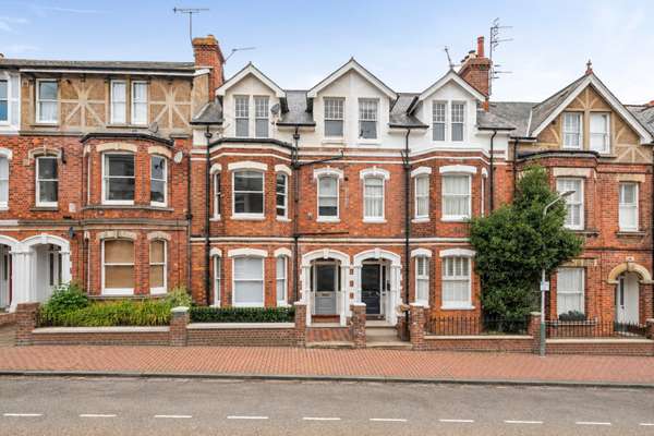 Flat Guildford Road in Tunbridge Wells