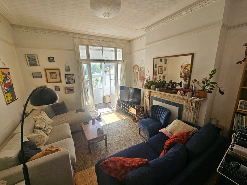 Room Newick Road in Greater London