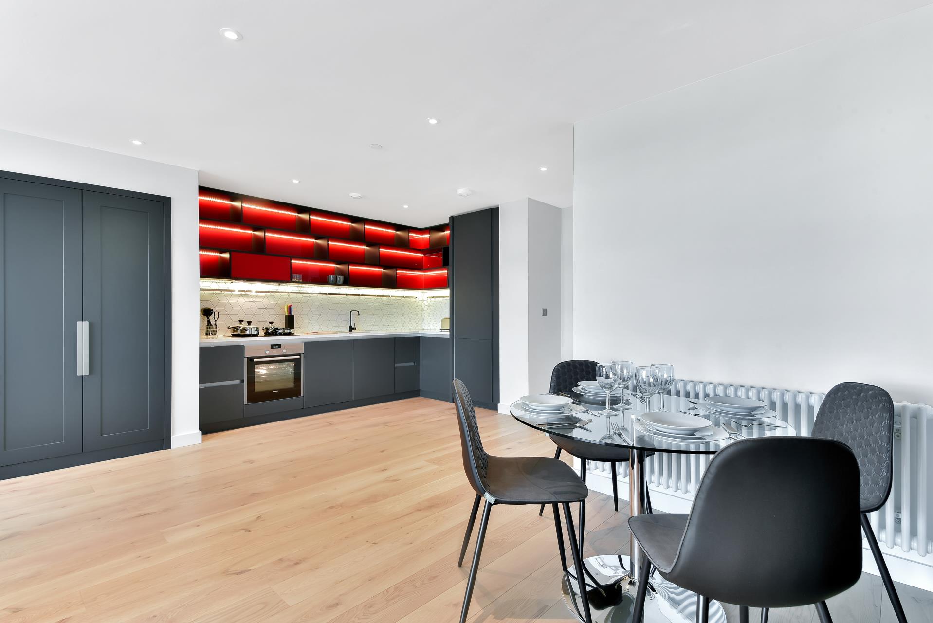 Flat Lyell Street in Greater London