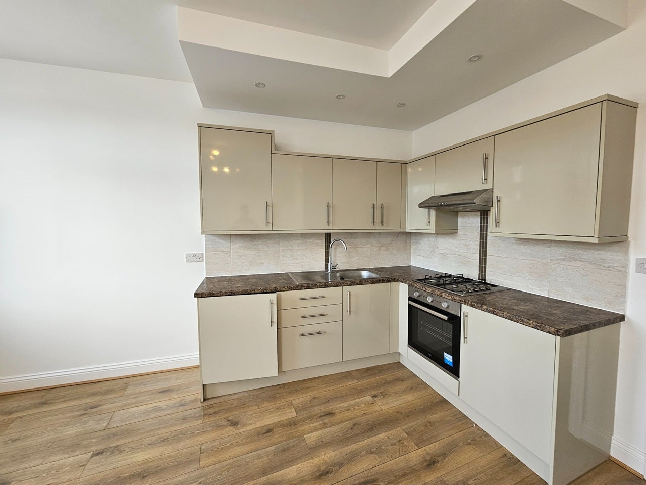 Flat Perry Vale in Greater London