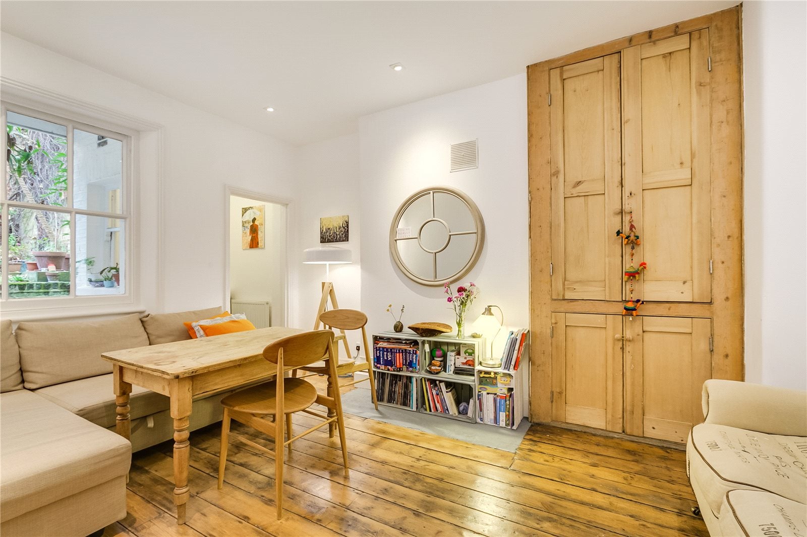 Flat Fairholme Road in Greater London