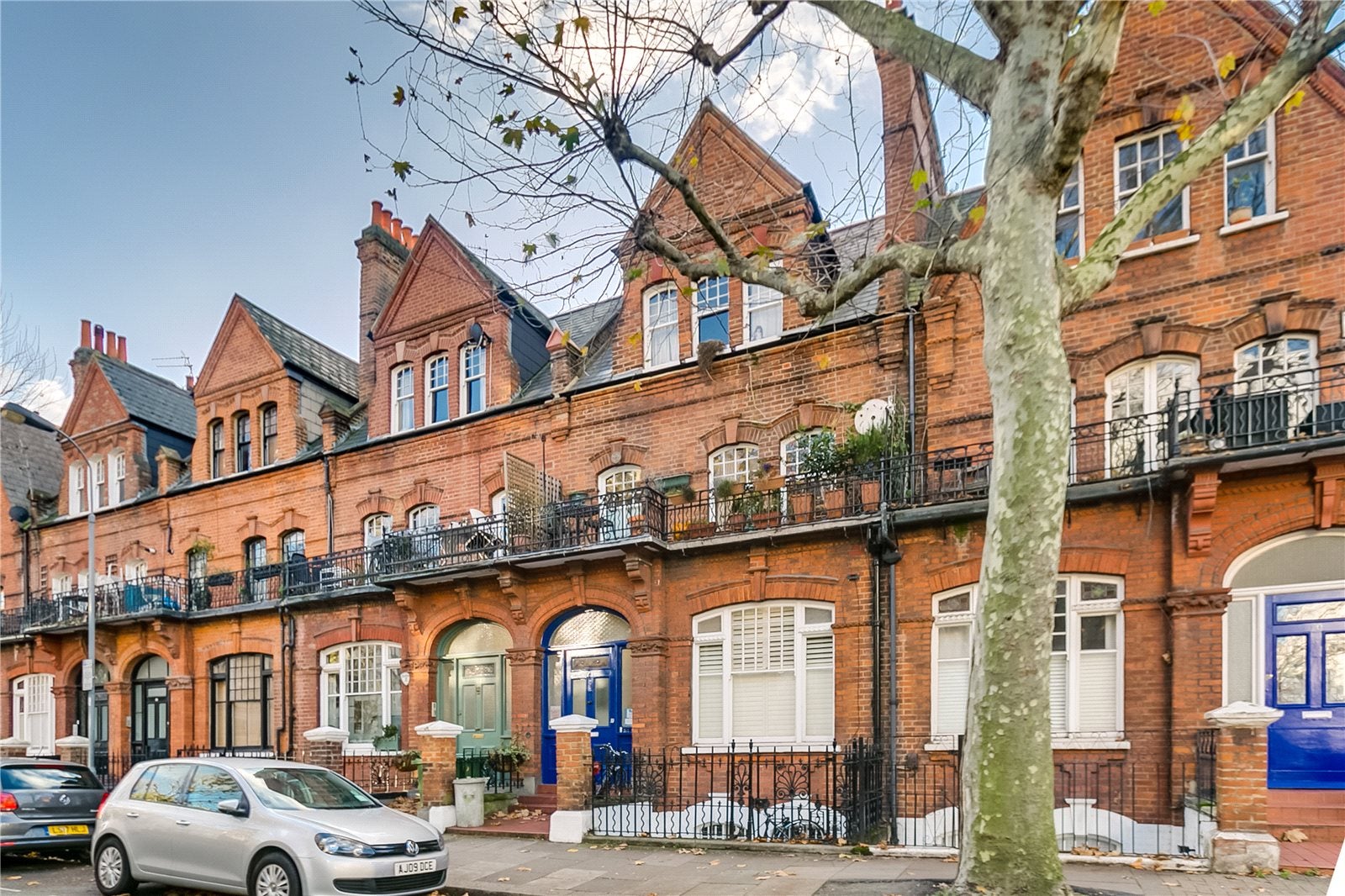 Flat Fairholme Road in Greater London