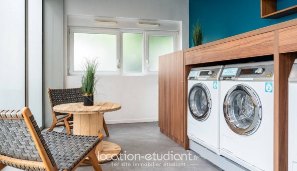 Appartement Cours Monseigneur Roméro à Évry
