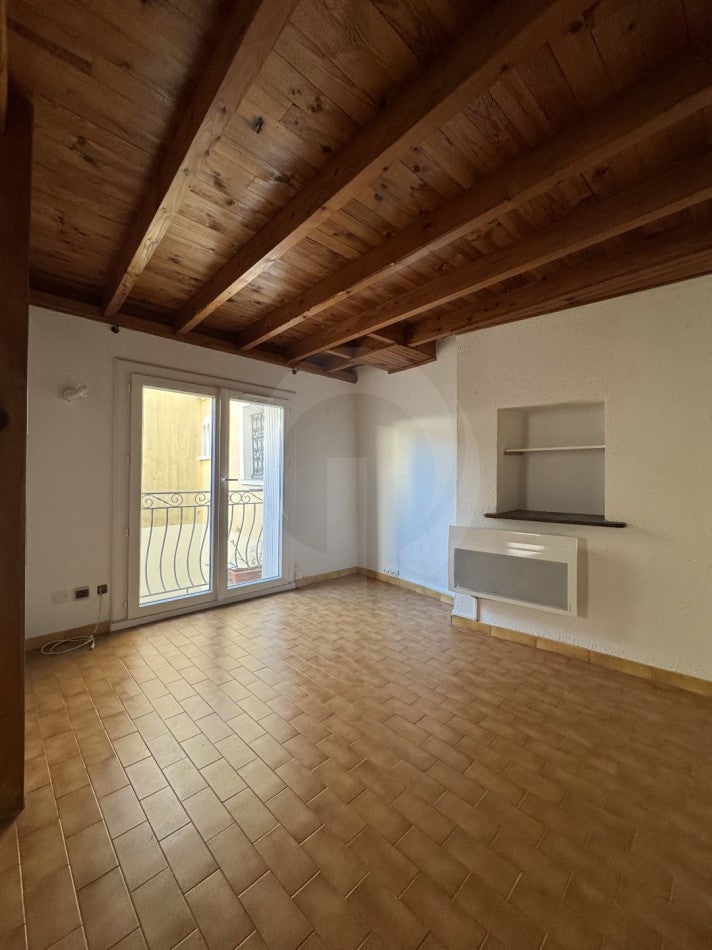 Appartement Place Monseigneur Hiral à Mèze