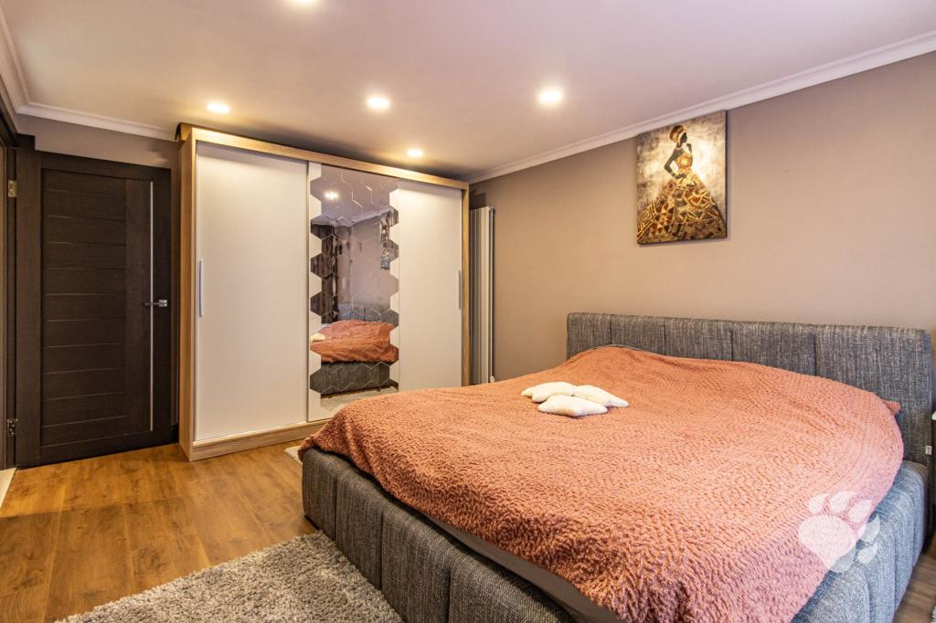 Flat Buckerills in Basildon