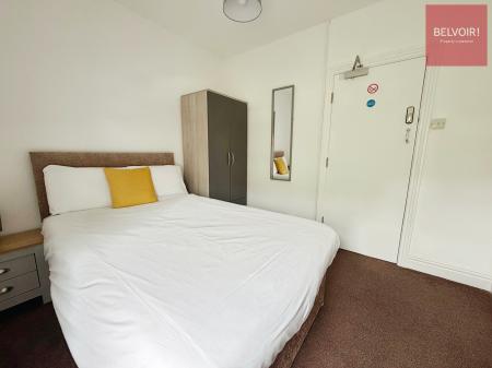 Room Clee Road in Cleethorpes