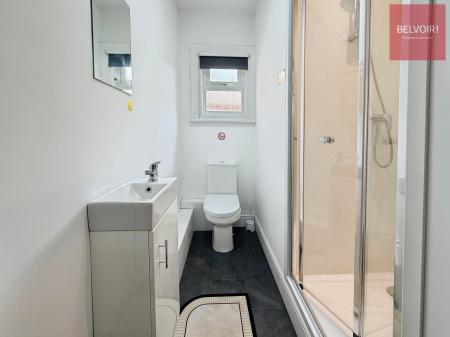 Room Clee Road in Cleethorpes