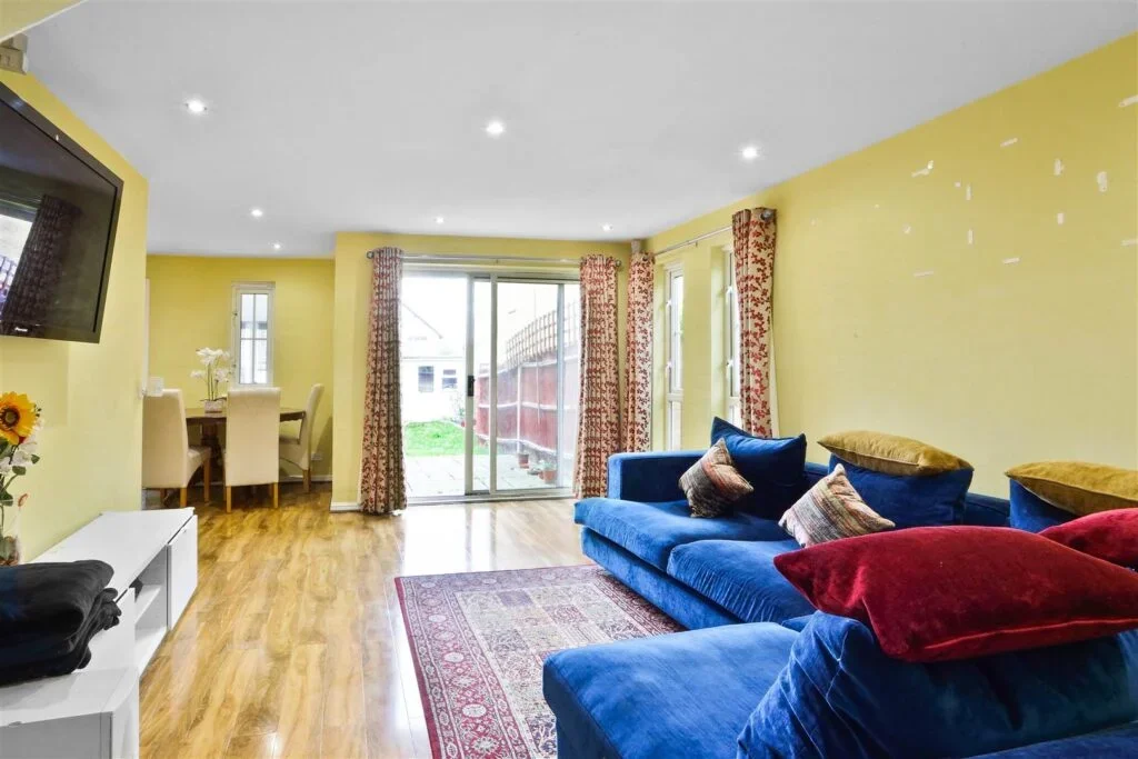 House Elizabeth Close in Greater London