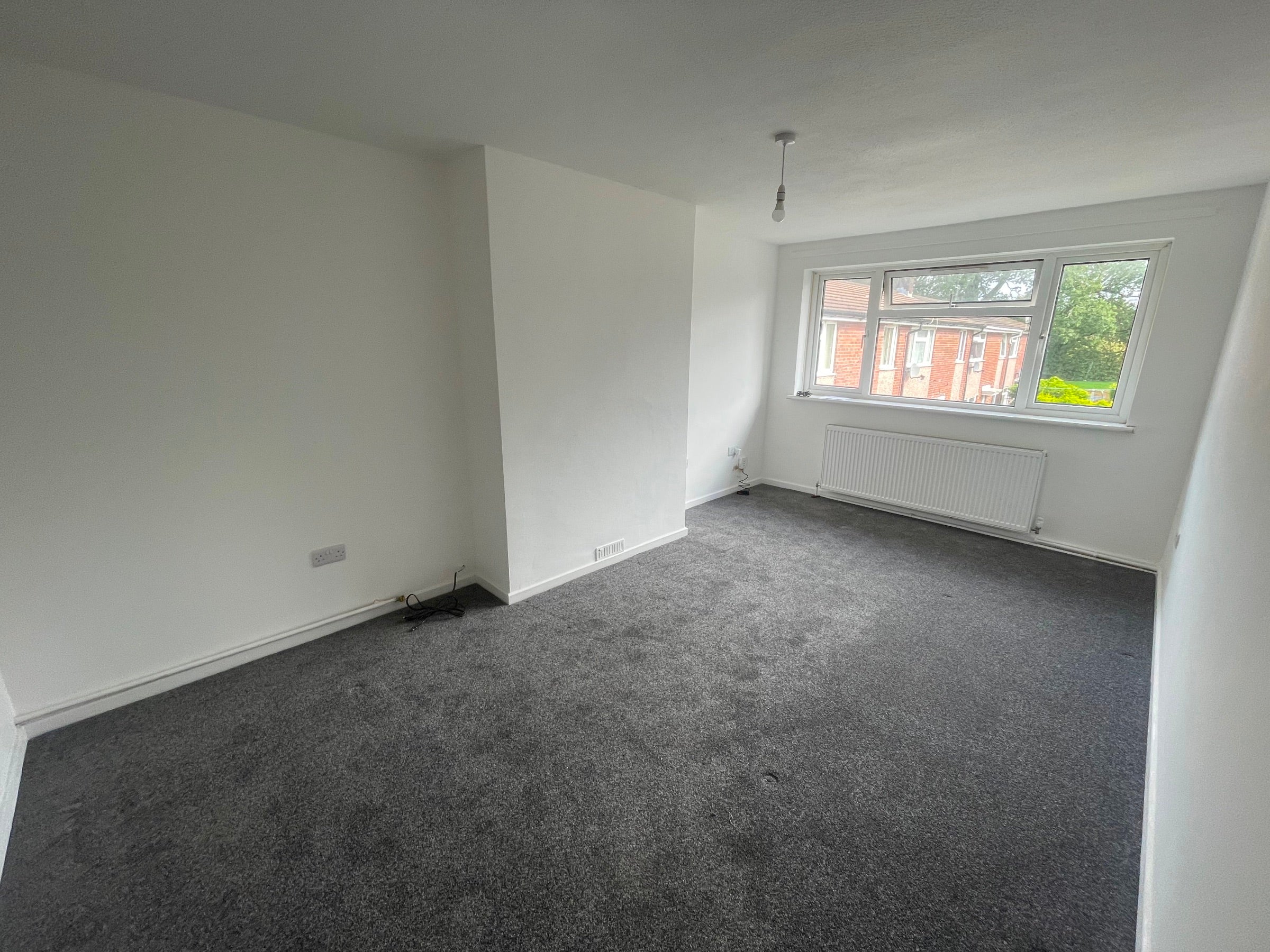 Flat Dolfain in Pen Rhos