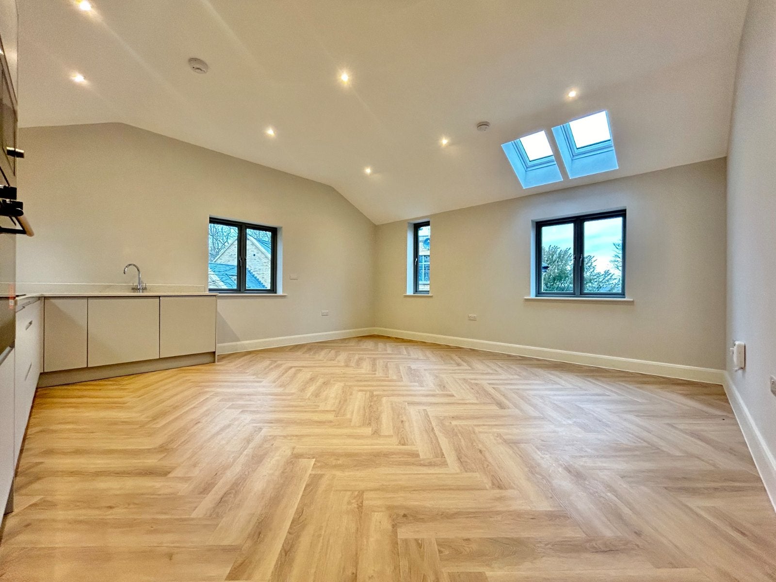Flat Otley Road in Leeds
