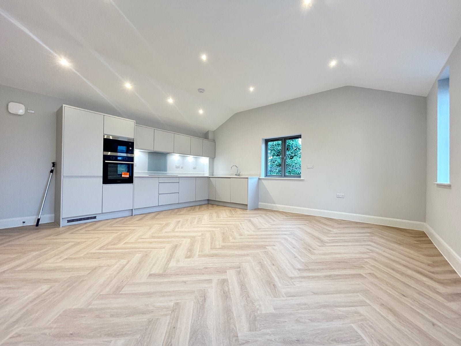 Flat Otley Road in Leeds