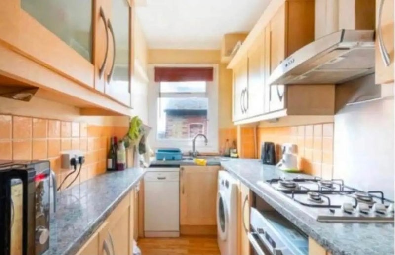 Room Mantilla Road in Greater London