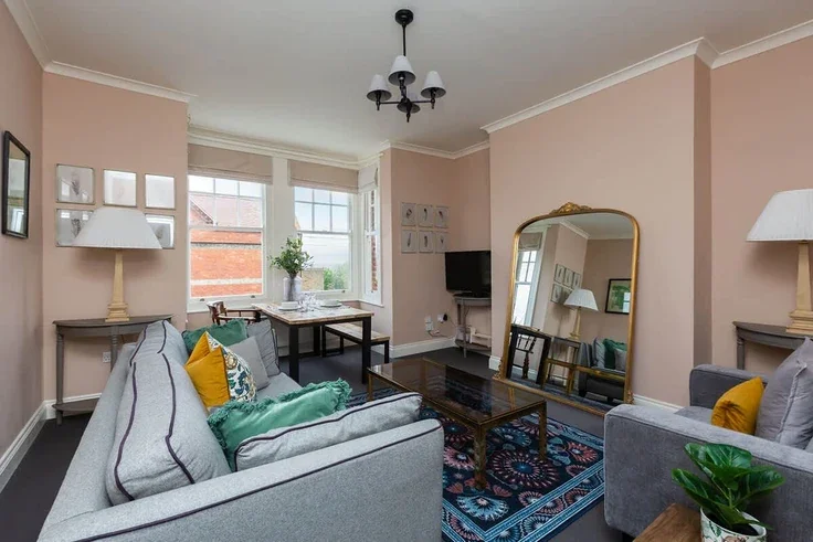 Flat Queen's Road in Thanet