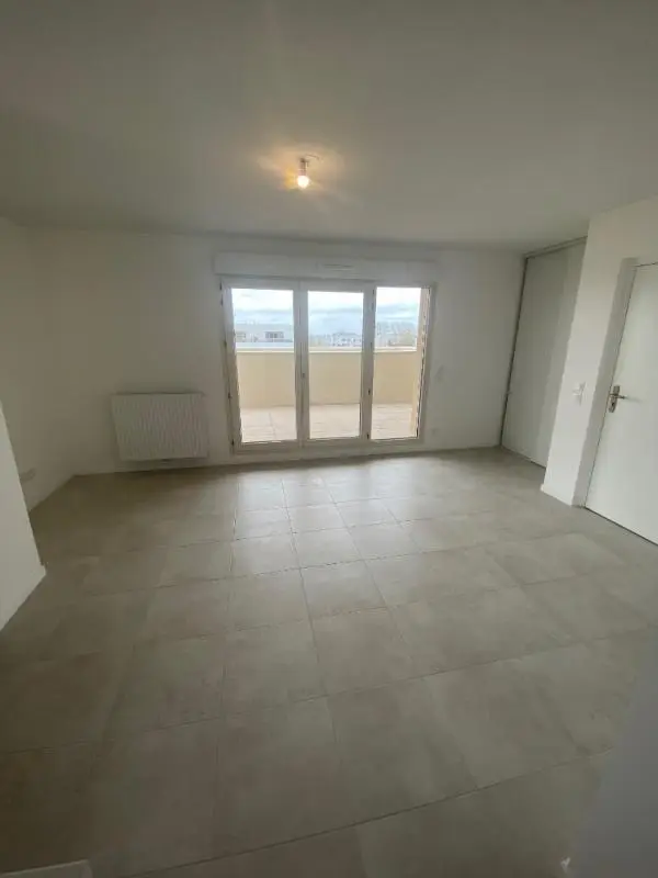 Flat Rue Camille Pelletan in Cenon