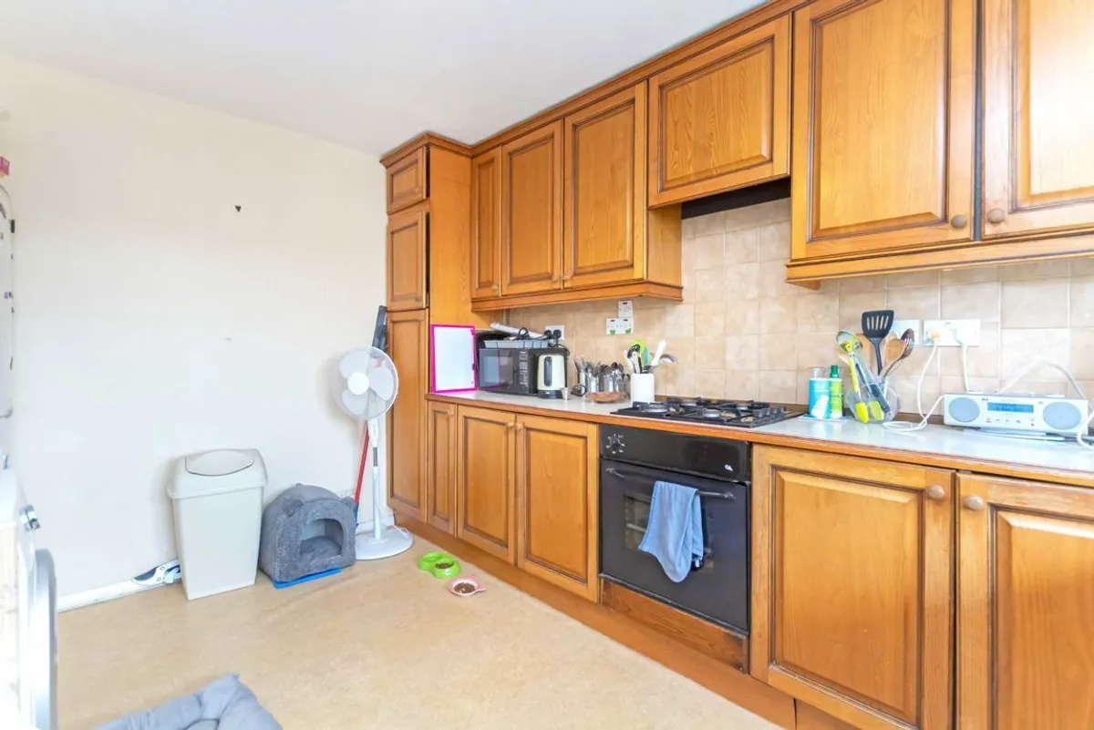 Flat Acre Road in Greater London