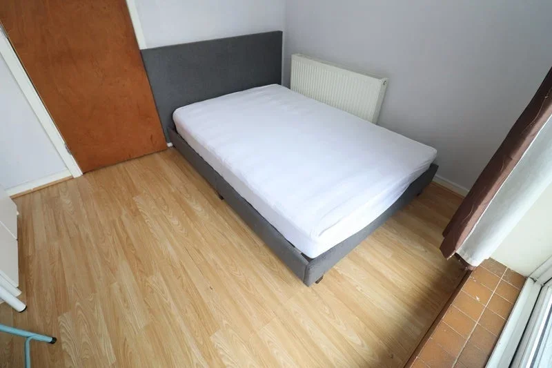 Room Capstan Square in Greater London