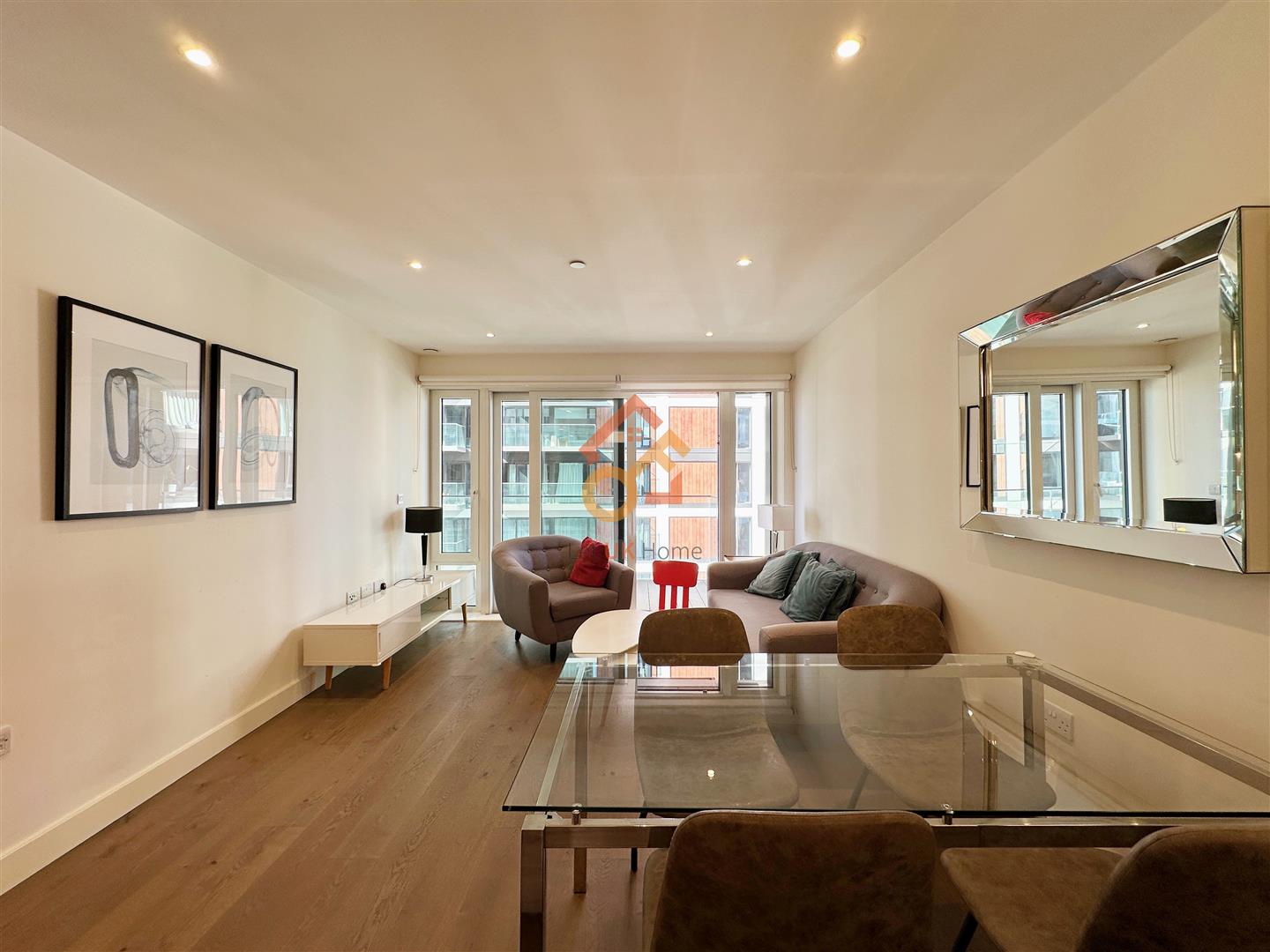 Flat Duke of Wellington Avenue in Greater London
