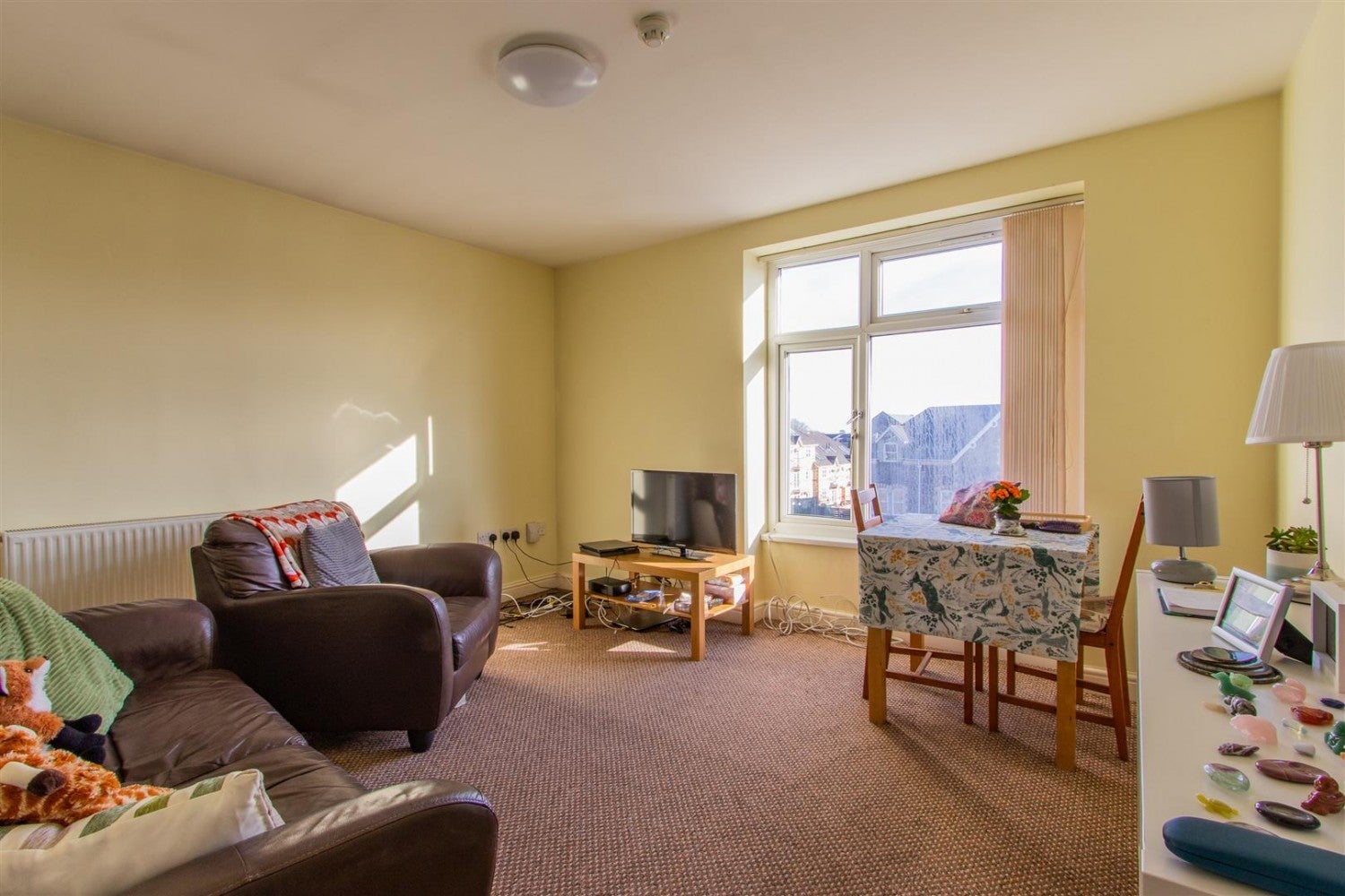 Flat Fitzalan Place in Cardiff