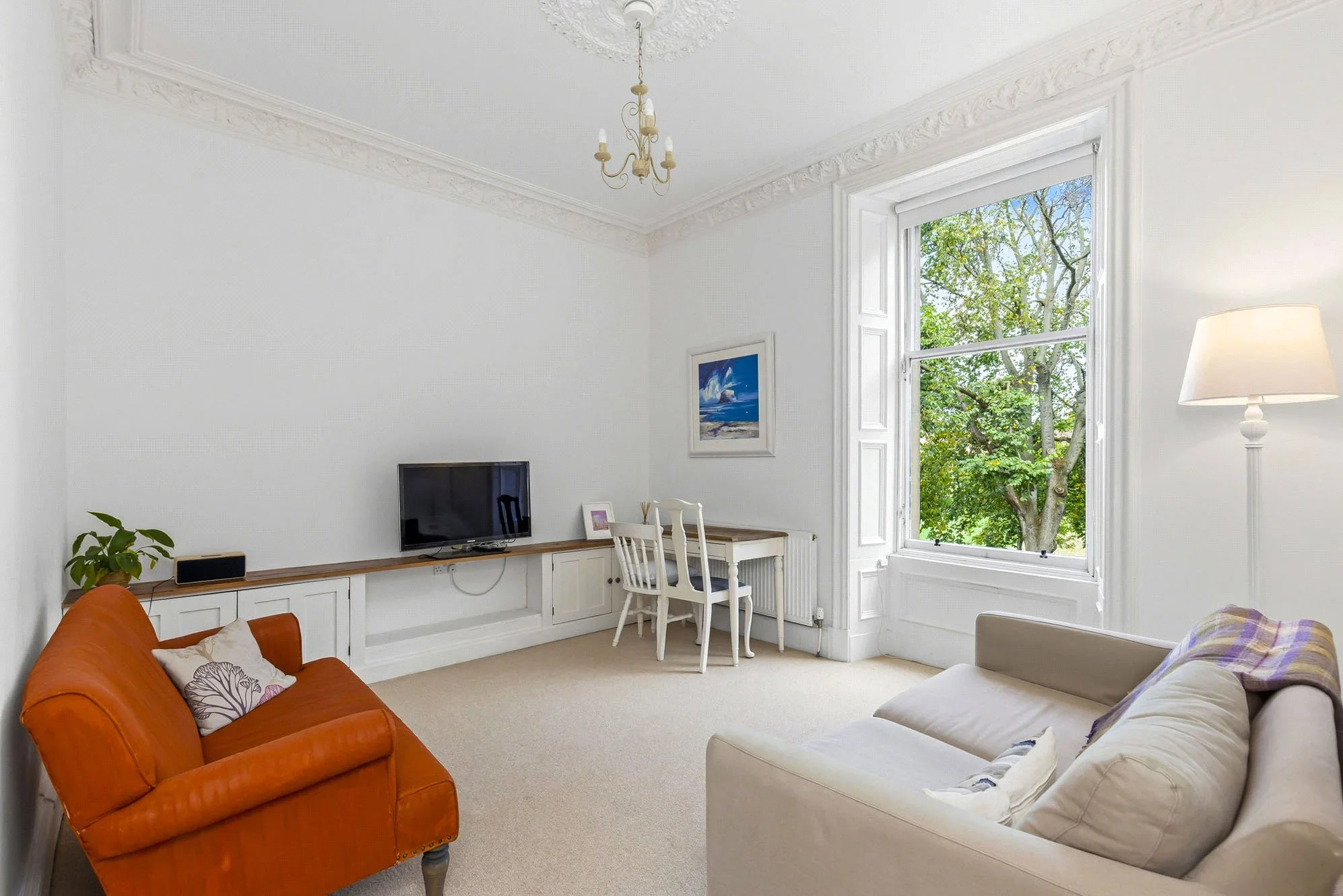 Flat Montgomery Street in City of Edinburgh