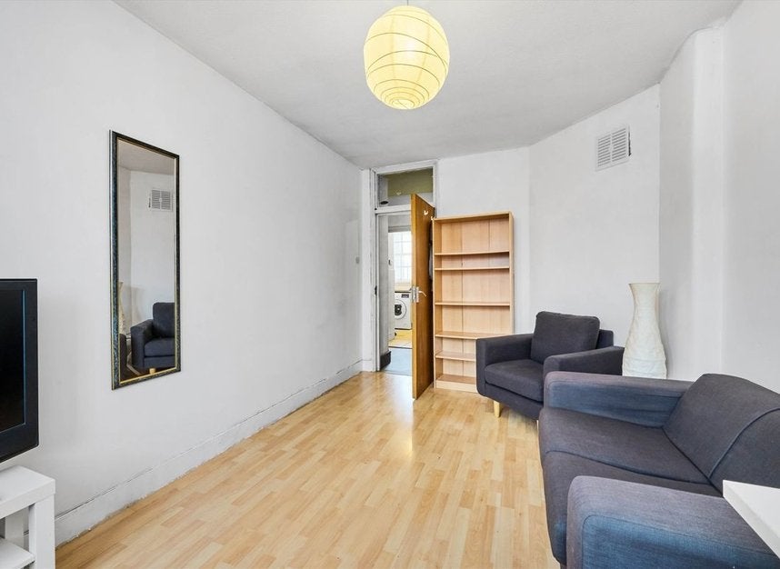 Flat Tavistock Place in Greater London