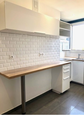 Flat Rue Pierre Joigneaux in Bois-Colombes
