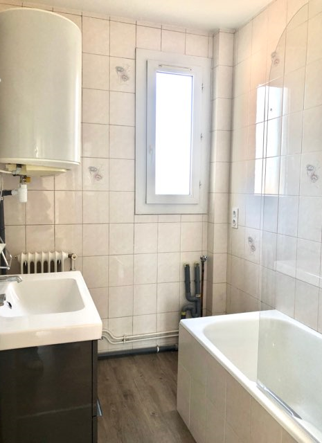 Flat Rue Pierre Joigneaux in Bois-Colombes