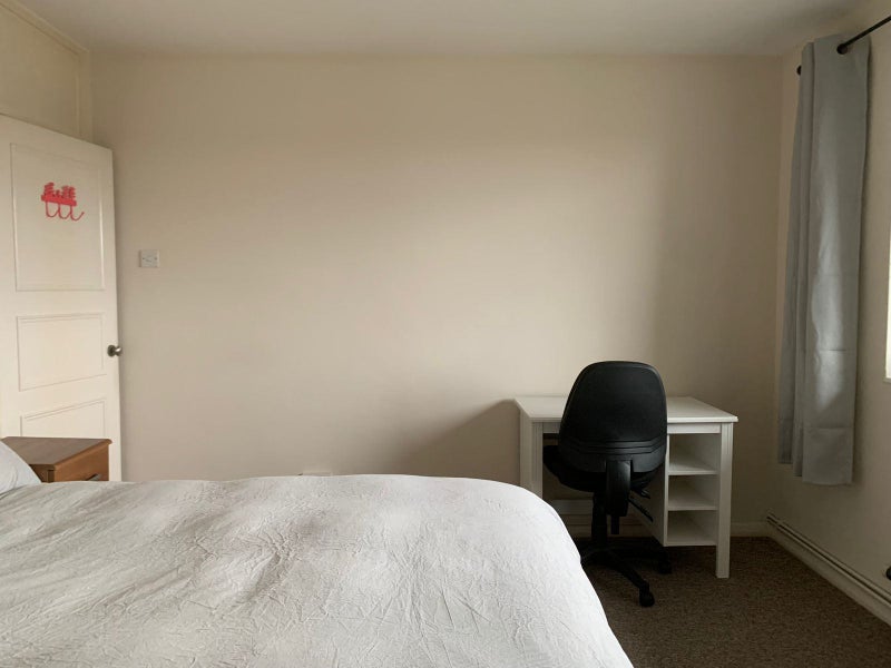 Room Lancaster Court in Greater London