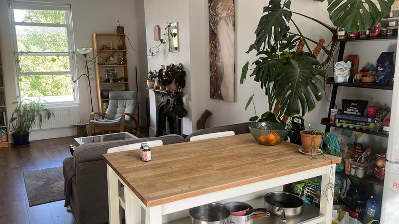 Room Palmerston Road in Greater London