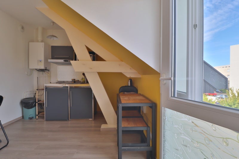 Room Rue Adolphe Thiers in Troyes