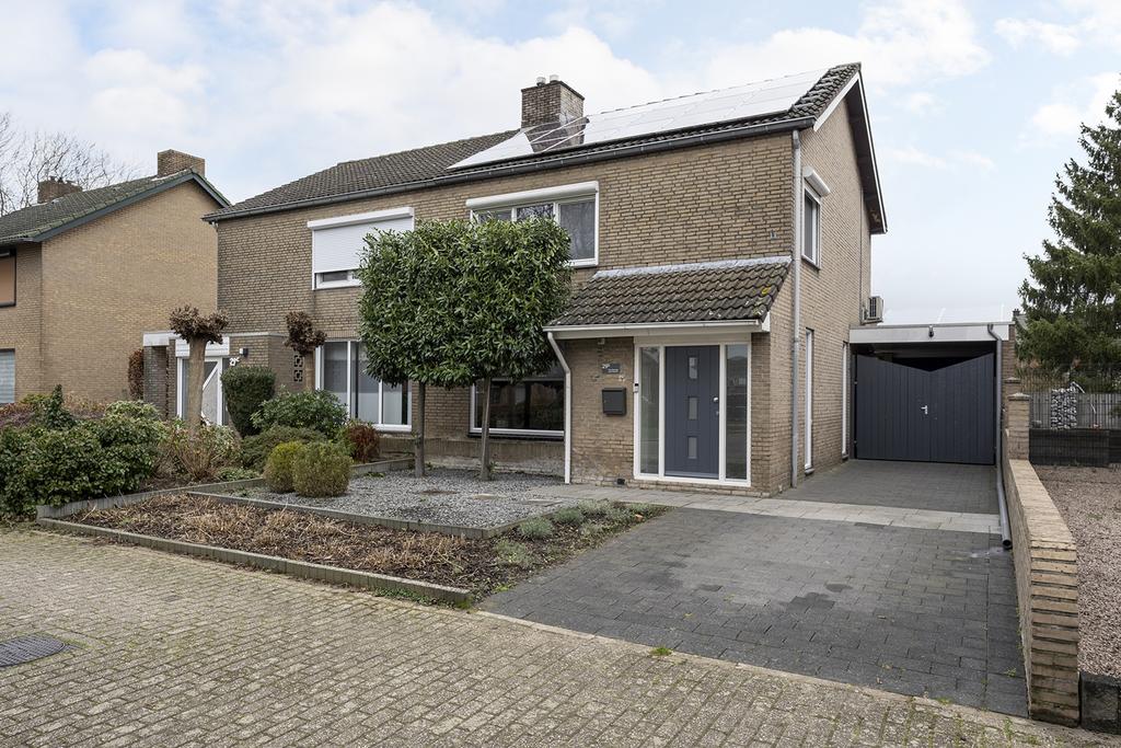 Huis Bettinumstraat 29 in Buchten
