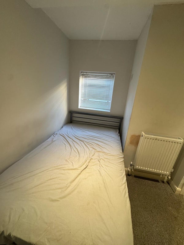 Room Falmouth Street in Middlesbrough