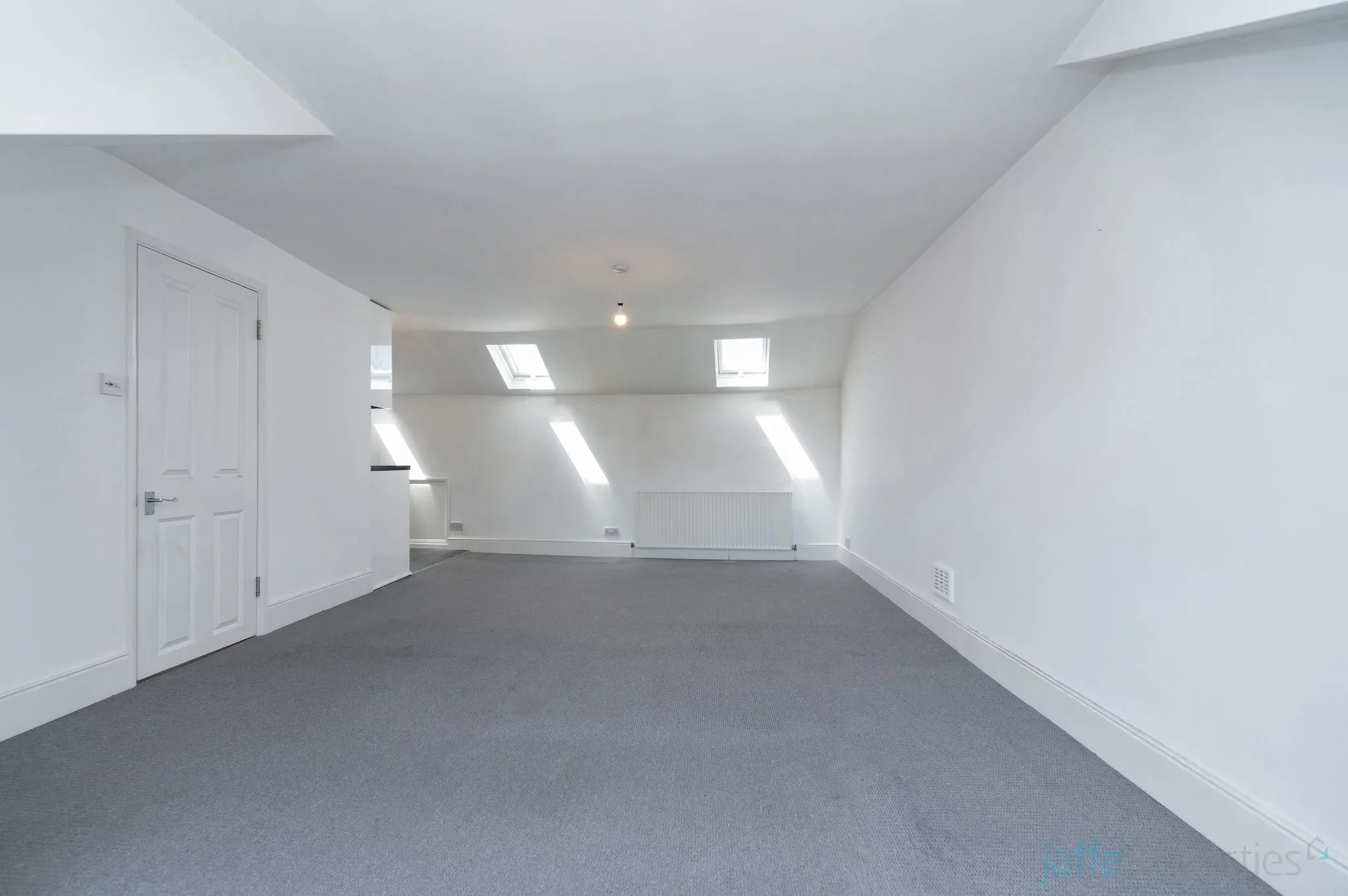 Flat Pandora Road in Greater London