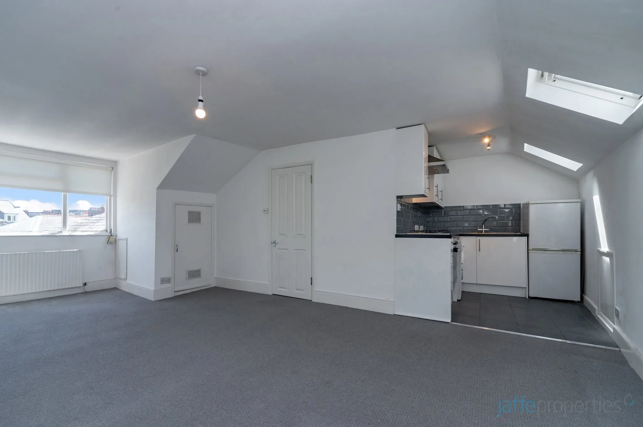 Flat Pandora Road in Greater London