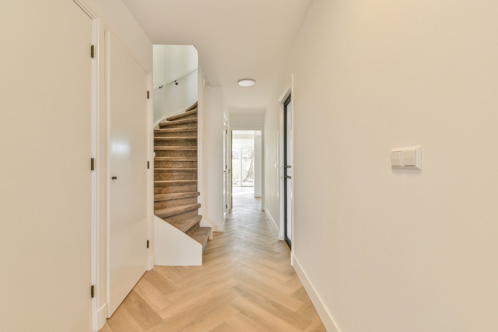 Hoekwoning te huur: Van Boshuizenstraat 443, Amsterdam