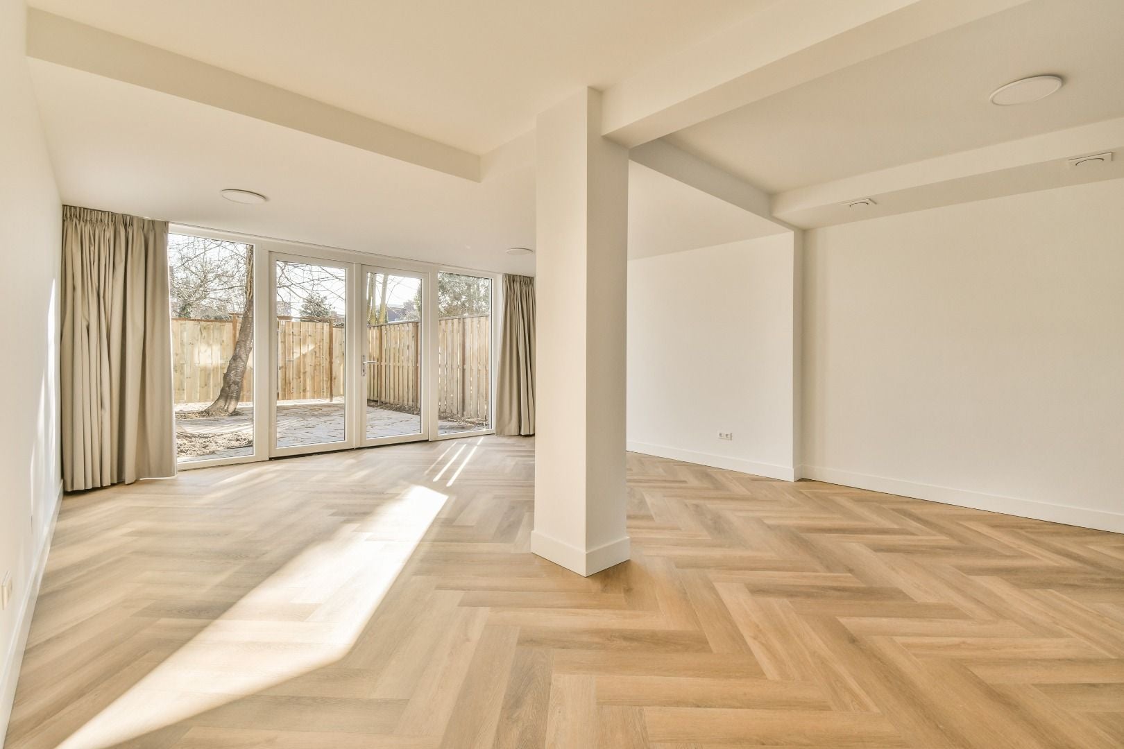 Hoekwoning te huur: Van Boshuizenstraat 443, Amsterdam