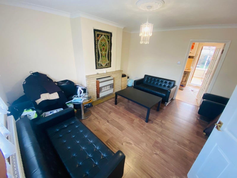 Room Fox Crescent in Chelmsford