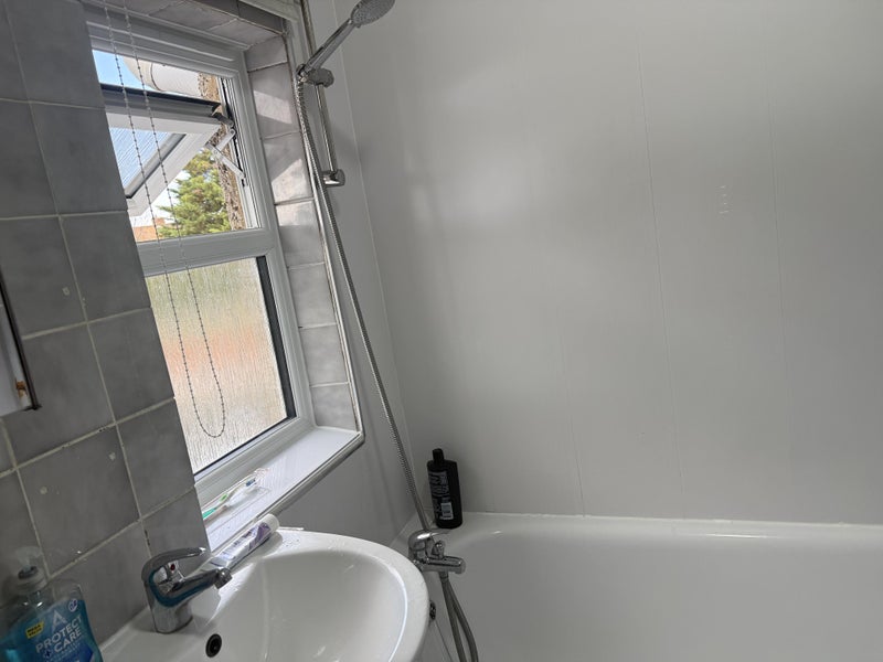 Room Fox Crescent in Chelmsford