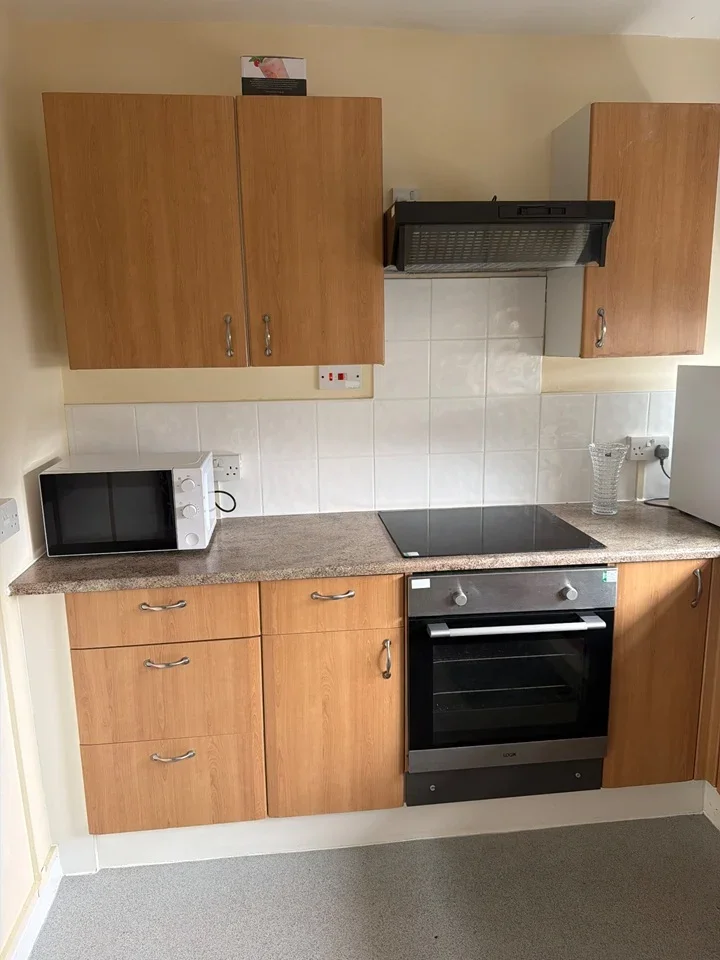 Room Fortrose Gardens in Greater London