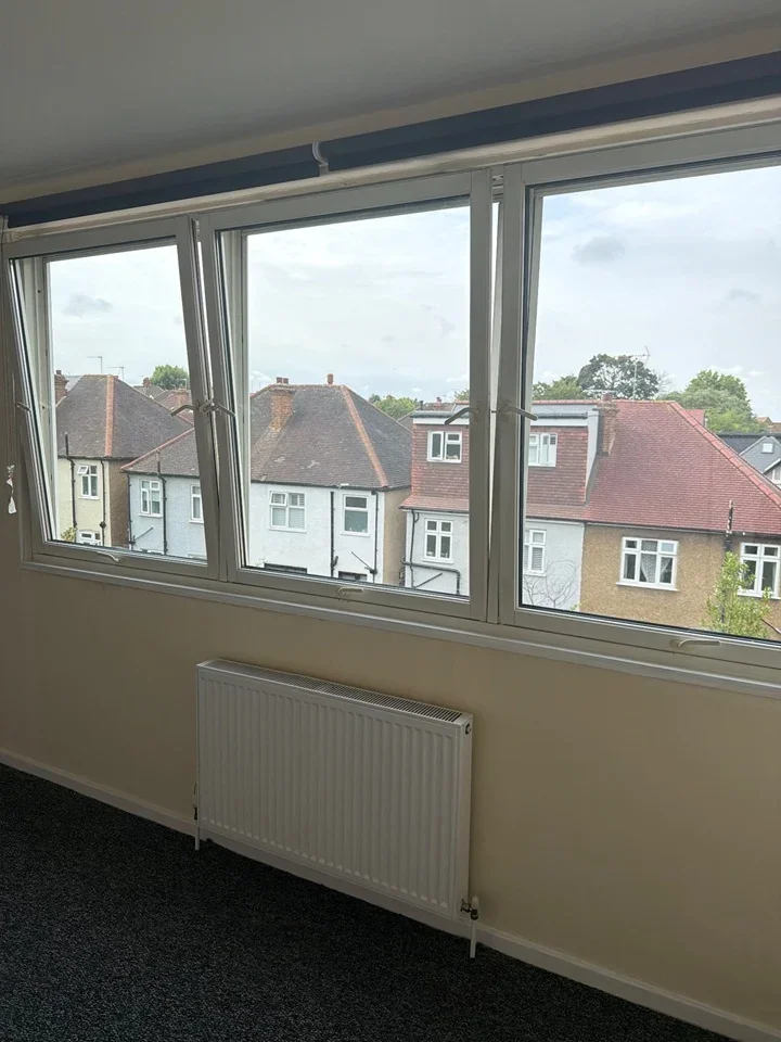 Room Fortrose Gardens in Greater London