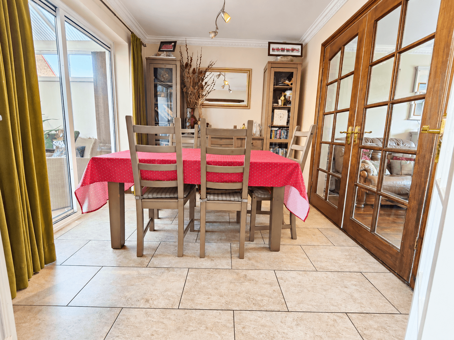 House Kings Park Drive in Coventry