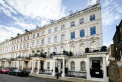 Flat Prince of Wales Terrace in Greater London