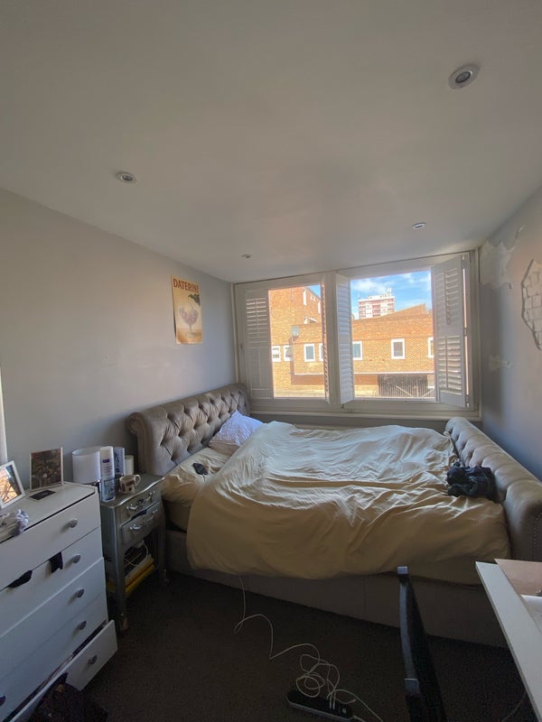 Room Twyford Street in Greater London