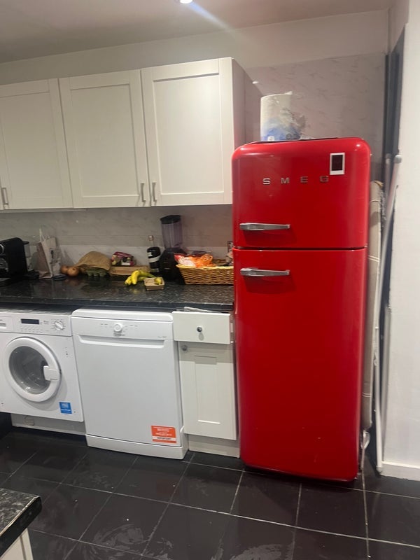 Room Twyford Street in Greater London