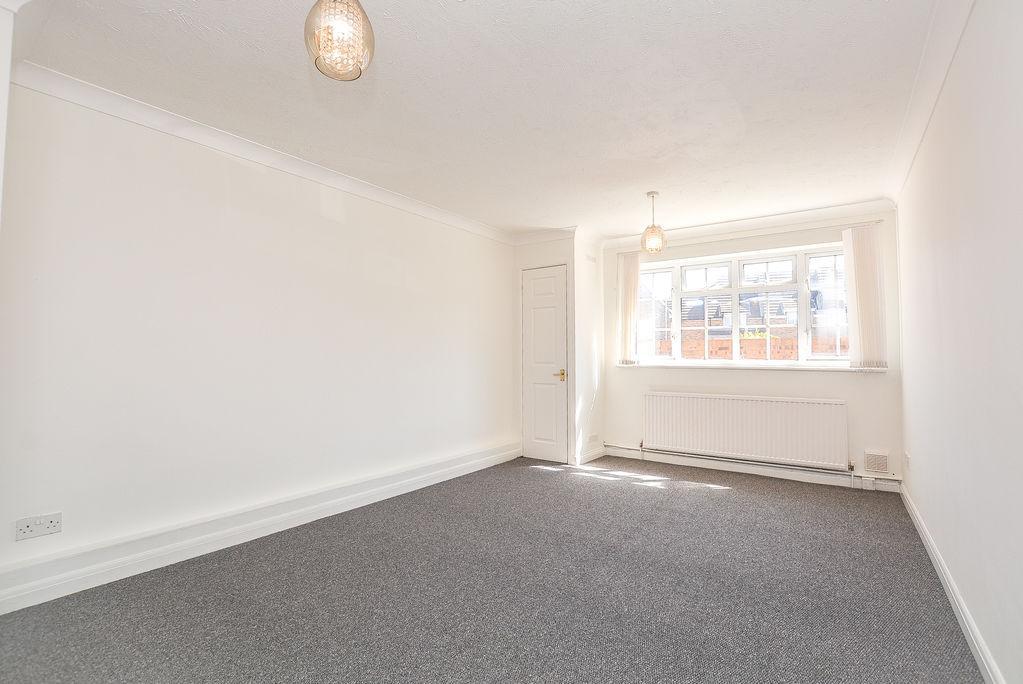 Flat Victoria Road in Southend-on-Sea