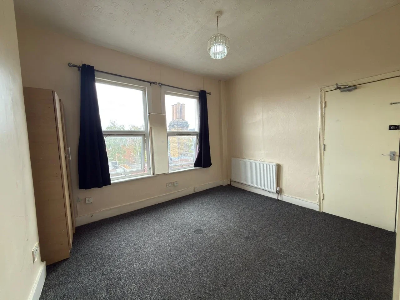 Flat Cranbrook Road in Greater London