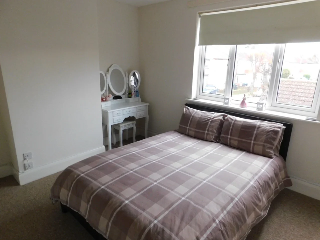 Flat Malden Way in Greater London